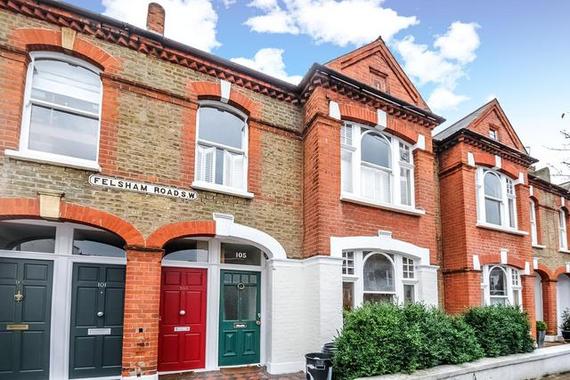 2 bedroom Maisonette...